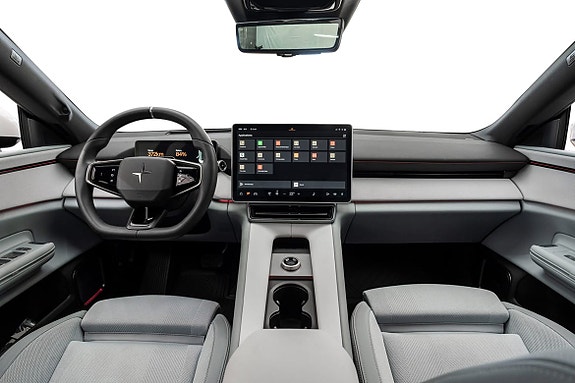 Polestar 4 11 of 23