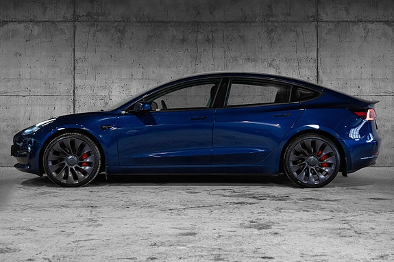 Tesla Model 3 5 of 5