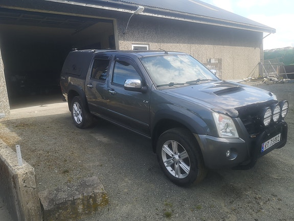 Isuzu D-max 3 of 5