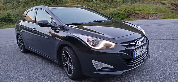 Hyundai i40 2 of 5