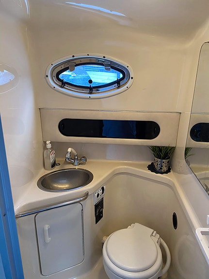 Sea Ray 290 Sundancer 3 of 15
