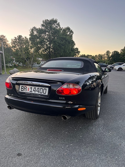 Jaguar XKR 9 of 20