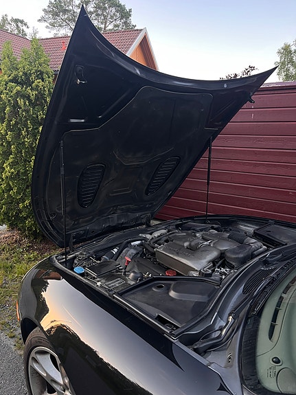 Jaguar XKR 11 of 20