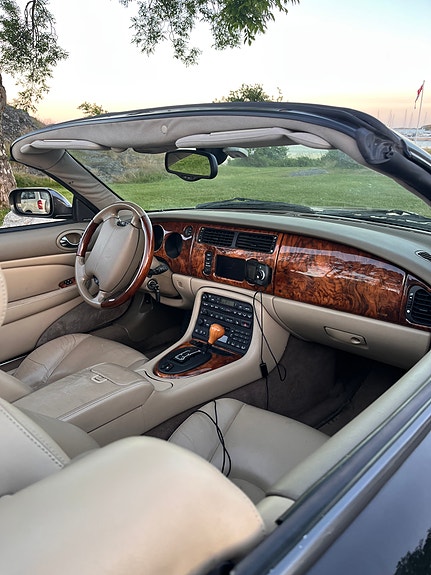 Jaguar XKR 19 of 20