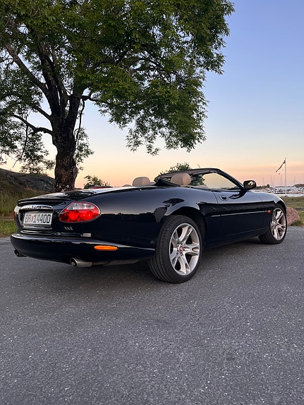 Jaguar XKR 3 of 20