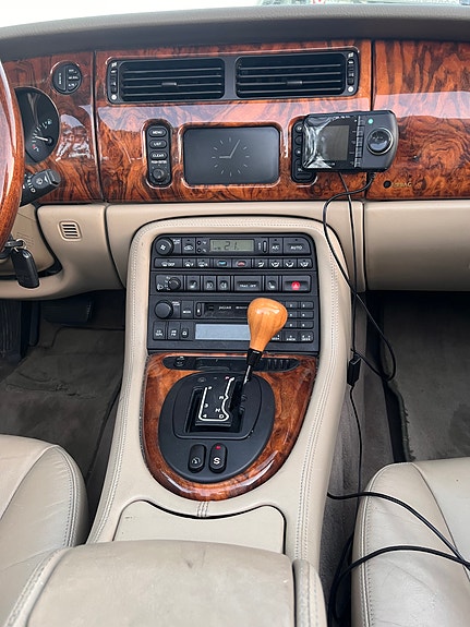 Jaguar XKR 18 of 20
