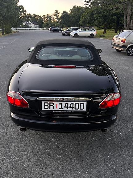 Jaguar XKR 10 of 20