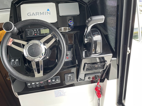 2018 Jeanneau Merry 895 Cruiser 2 of 5