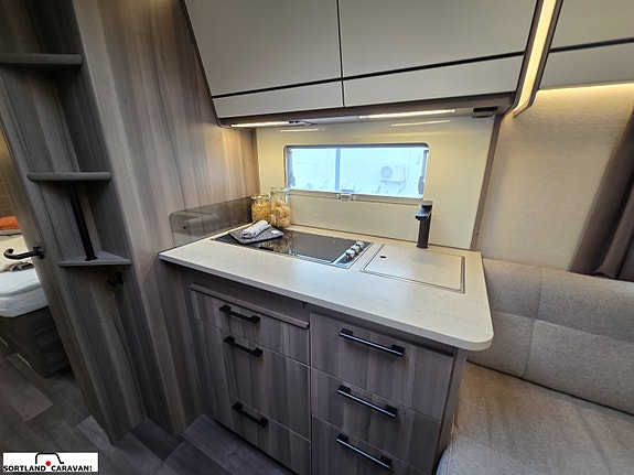 KABE ESTATE 560 GLE  KS 17 of 30