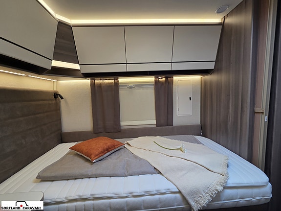 KABE ESTATE 560 GLE  KS 25 of 30
