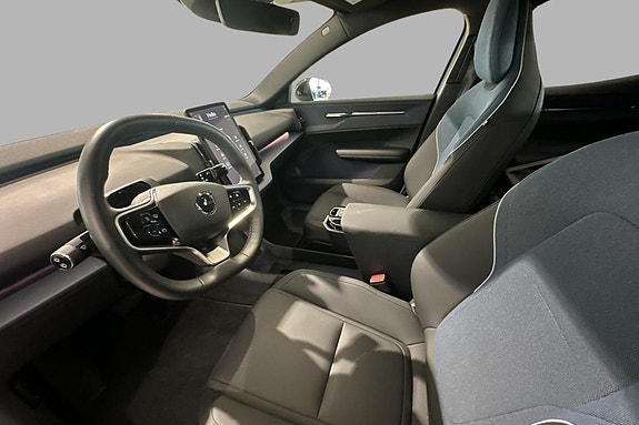 Volvo EX30 8 of 20