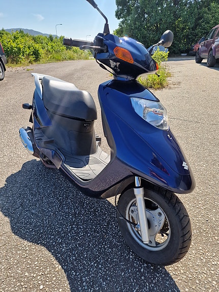 Suzuki UE 125 9 of 11