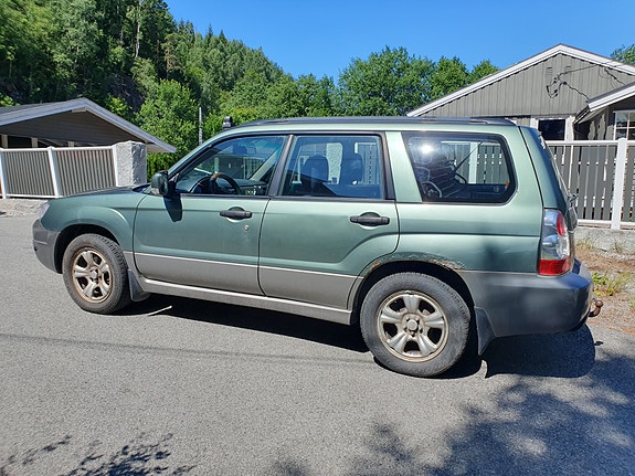 Subaru Forester 2 of 5