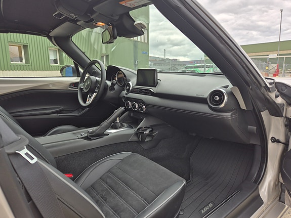 Mazda MX-5 5 of 5