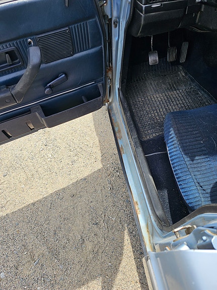 Volvo 240 12 of 25
