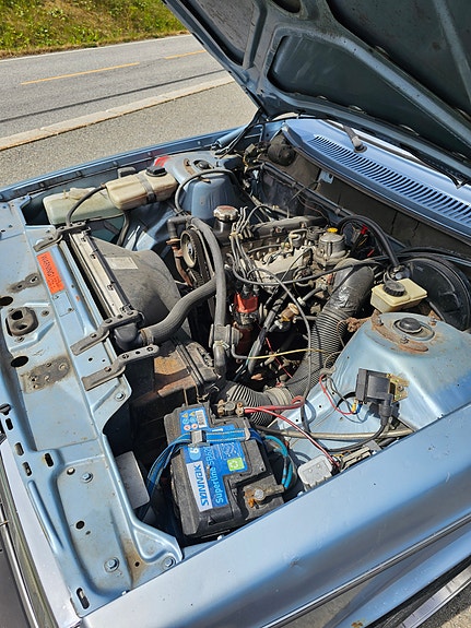 Volvo 240 20 of 25