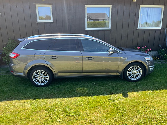 Ford Mondeo 2 of 29