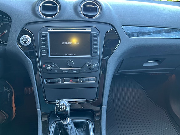Ford Mondeo 13 of 29