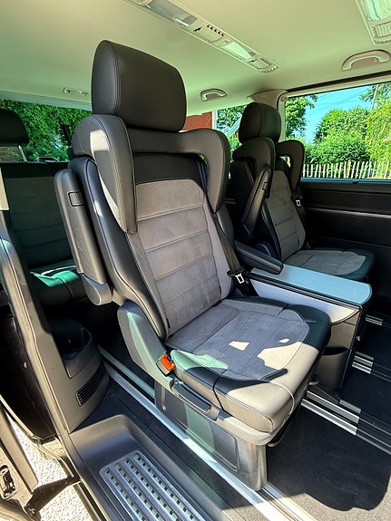 Volkswagen Multivan 10 of 12
