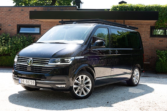 Volkswagen Multivan 2 of 12