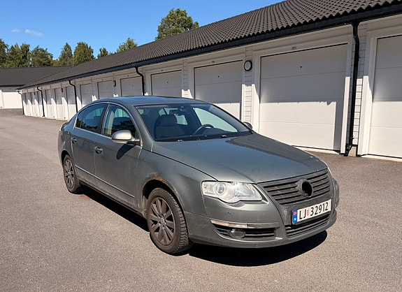 Volkswagen Passat 3 of 5