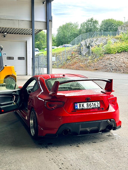 Toyota GT86 11 of 30