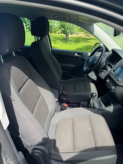 Volkswagen Tiguan 10 of 27