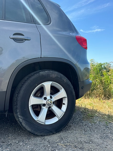 Volkswagen Tiguan 18 of 27