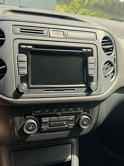 Volkswagen Tiguan 12 of 27
