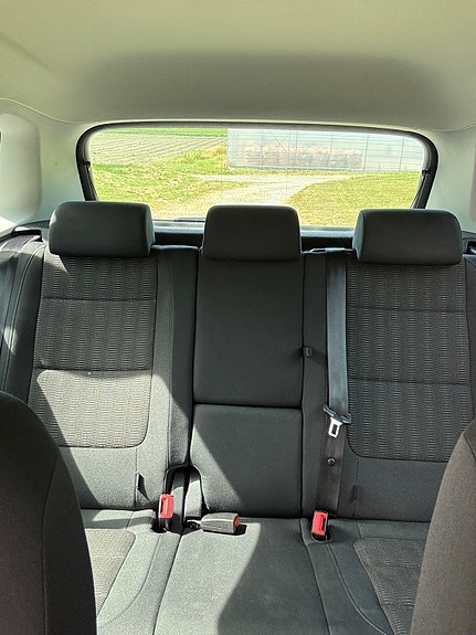 Volkswagen Tiguan 14 of 27