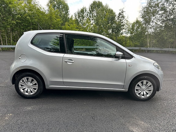 Volkswagen UP! 6 of 30