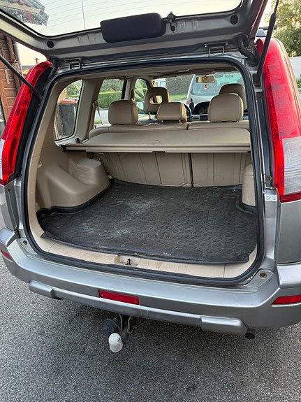 Nissan X-Trail 4 of 5