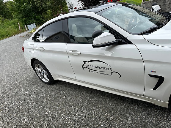 BMW 420d 2 of 5