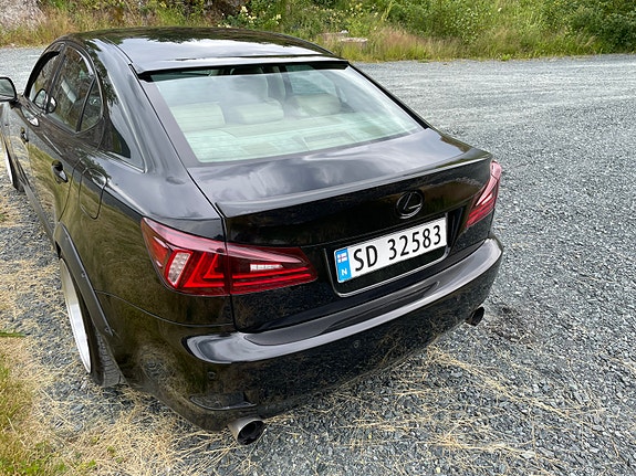 Lexus IS250 10 of 21