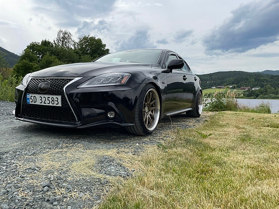 Lexus IS250 5 of 21