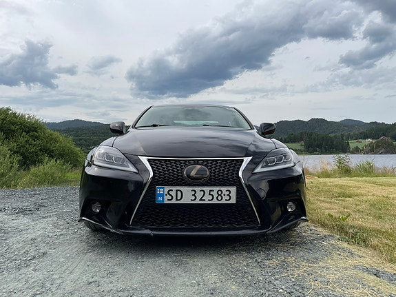 Lexus IS250 13 of 21