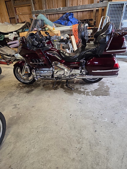 Honda GL 1800 Goldwing 3 of 3