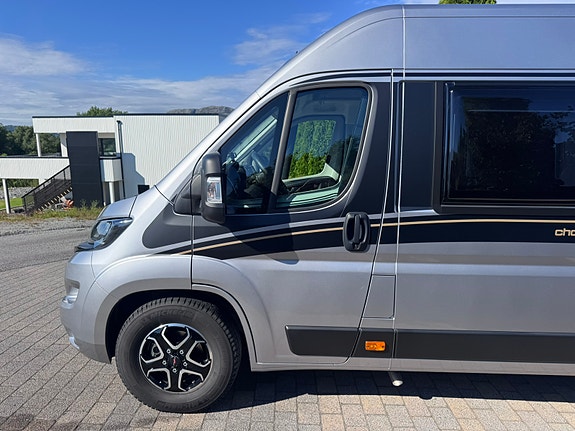 Malibu 640 LERB First Class Charming Two Room | 180hk Automat | Rå Off-Grid pakke (Kan lev. som 3500kg/Klasse B) Chartago 5 of 5