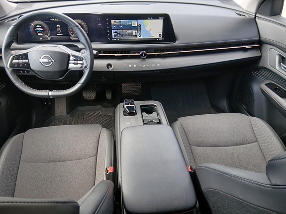 Nissan Ariya 9 of 30