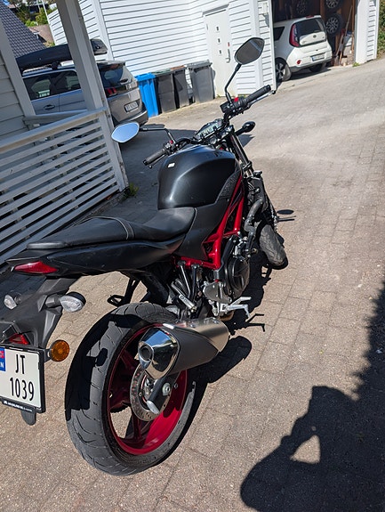 Suzuki SV 650 4 of 5