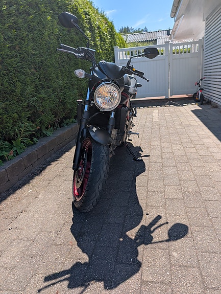 Suzuki SV 650 8 of 8