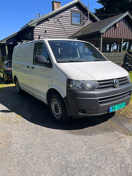 Volkswagen T5 2 of 5