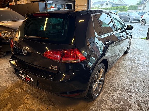 Volkswagen Golf VII 4 of 9