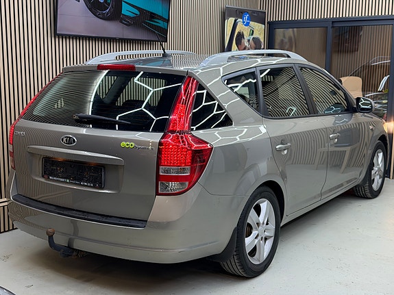 Kia Ceed 9 of 30
