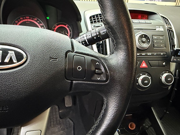Kia Ceed 29 of 30