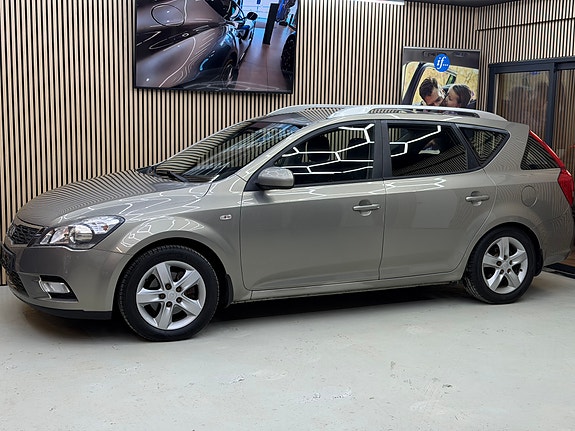 Kia Ceed 12 of 30