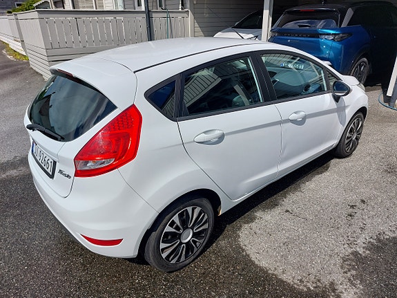 Ford Fiesta 5 of 5