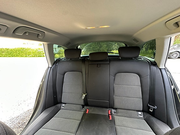 Audi A4 15 of 17