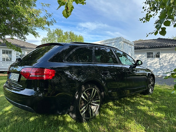 Audi A4 7 of 17
