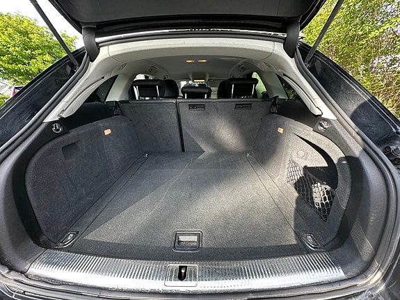 Audi A4 16 of 17